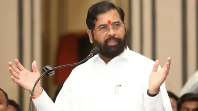 ब्रिटनमध्ये इंग्रजी भाषण गाजल्यानंतर शिंदेंचे गुजरातीत भाषण