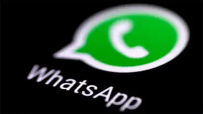 WhatsApp testing new green dot online contact indicator on iOS