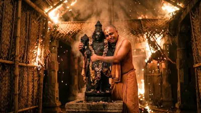 பிள்ளைகளின் கல்வி சிறக்க வேண்டுமா? புத்தகங்களை இந்த பெருமாள் பாதத்தில் வையுங்கள்!