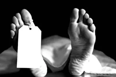 খাস কলকাতায় পুকুরে ভেসে উঠল যুবকের দেহ! খুন নাকি অন্য কিছু? ভয়ে কাঁটা বেহালাবাসী