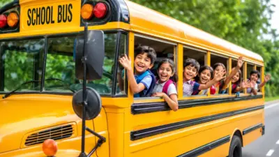 StudentSafety: शाळेची बस आता पालकांच्या मोबाईलवर , राज्य सरकारचा निर्णय !