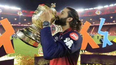 ఆర్సీబీ రాత మార్చిన రజత్ పటీదార్కు గుర్తింపు ఎక్కడ?: క్లార్క్