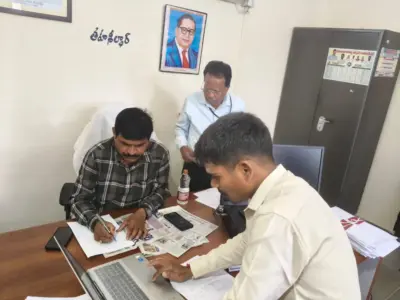 ఆర్ఆర్ఆర్ పరిహారం చెల్లింపులపై అడిషనల్ కలెక్టర్ పరిశీలన