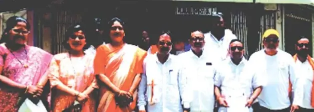 घुमंतू हटाओ और पौधे लगाओ