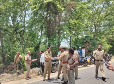 Basti : ट्रक व बाइक की भिड़ंत में एक की मौत, दो घायल