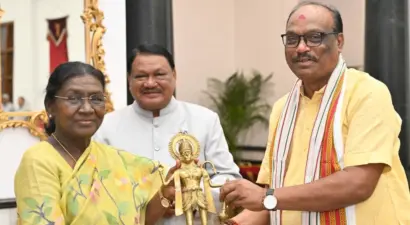 Tribal Scholarship Beneficiaries Meet President Murmu