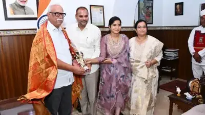 గోవా గవర్నర్ తో టీడీపీ నేత చిన్న శ్రీను భేటీ