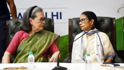 Mamata Banerjee: మమత అస్త్రసన్యాసం.. కాంగ్రెస్ లో టీఎంసీ విలీనం?