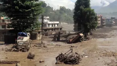 നേപ്പാള് ദുരന്തം; മരണം 469 ആയി, 53 മലയാളികളെ കുറിച്ച് വിവരമില്ല