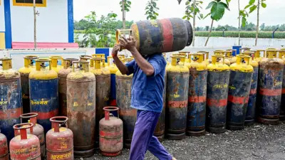 Commercial LPG Cylinder Prices Hiked From June 1; Domestic LPG Rates Unchanged