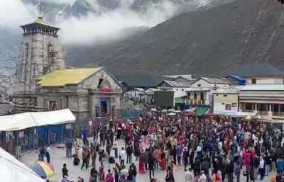 केदारनाथ यात्रा तात्पुरती स्थगित; मुसळधार पावसामुळे गौरीकुंड ट्रेकिंग मार्ग आणि महामार्ग बंद