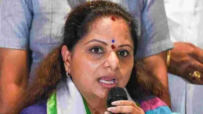 హైదరాబాద్ బోడుప్పల్లో భూ పోరాటం.. కవిత అరెస్ట్