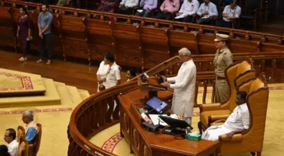 'കേന്ദ്ര സര്ക്കാരുമായുള്ള ക്രിയാത്മക ഇടപെടലില് സംസ്ഥാന സര്ക്കാര് ഉറച്ച് വിശ്വസിക്കുന്നു'; കേന്ദ്രവുമായി ഏറ്റുമുട്ടല് ഇല്ലാതെ നയപ്രഖ്യാപനം