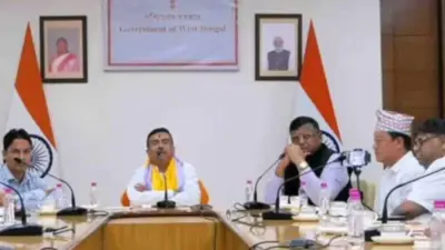 পাহাড় রাজনীতিতে বড় বার্তা! শুভেন্দুর বৈঠকে বিমল গুরুং-রোশন গিরি, তিন পুরসভায় বসল প্রশাসক