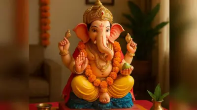 गणेश मूर्तींच्या दरात ३० टक्क्यांपर्यंत वाढ, पाऊस आणि युद्धामुळे भाविकांना अधिक किंमत मोजावी लागणार