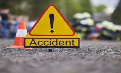 ACCIDENT : ಪಾಕಿಸ್ತಾನದಲ್ಲಿ ಭೀಕರ ರಸ್ತೆ ಅಪಘಾತ: ಕಂದಕಕ್ಕೆ ಉರುಳಿದ ಬಸ್, 40 ಪ್ರಯಾಣಿಕರ ಸಾ*ವು