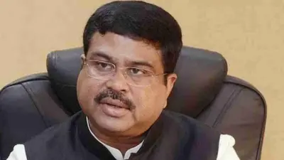 Dharmendra Pradhan : CBSE OSM विवाद पर विपक्ष का हमला, ट्रांसफर, ट्रांसफर और धर्मेंद्र प्रधान सेफ