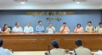 Minister U.T. Khader Directs Officials to Ensure Meticulous Arrangements for Mangaluru Dasara