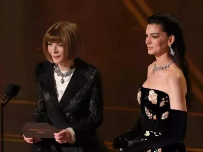Why fans think Anna Wintour channelled Miranda Priestly during an unexpected on-stage moment with Anne Hathaway at Academy Awards 2026