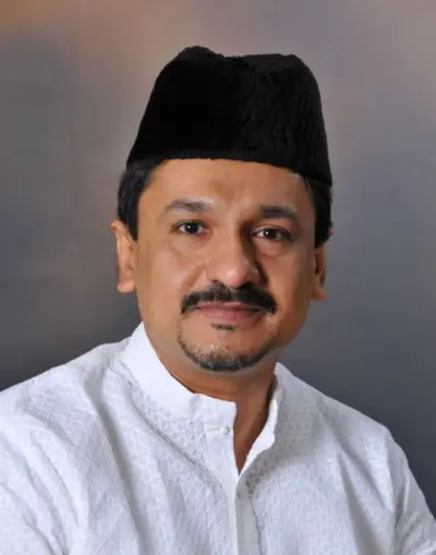 കാന്തപുരത്തിന്റെ സ്ത്രീവിരുദ്ധ പ്രസ്താവനയെ ന്യായീകരിച്ച് സാദിഖലി ശിഹാബ് തങ്ങള്