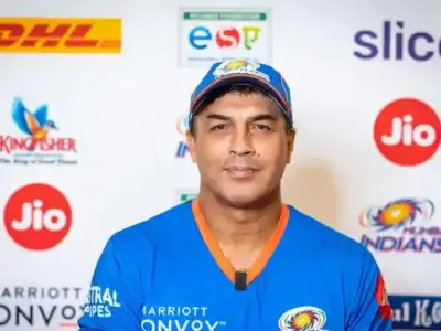 ముంబై ఇండియన్స్కు రాబిన్ సింగ్ గుడ్బై
