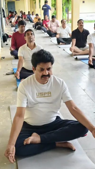 సదాశివపేట వాకర్స్ అసోసియేషన్ ఆధ్వర్యంలో ఘనంగా అంతర్జాతీయ యోగా దినోత్సవం