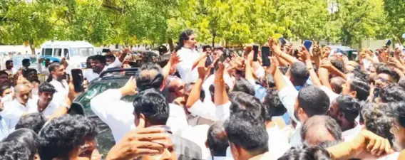 Print Editionస్థానిక ఎన్నికల్లో దౌర్జన్యాలకు పాల్పడితే ఎదుర్కోవాలి