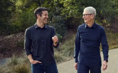 Apple's John Ternus : जॉन टर्नस ने संभाला एप्पल के सीईओ का पदभार , एआई रणनीति है सबसे बड़ी चुनौती
