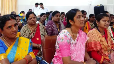 రేవంత్ సర్కార్ కీలక నిర్ణయం.. మహిళా సంఘాలకు ఎరువుల లైసెన్స్!