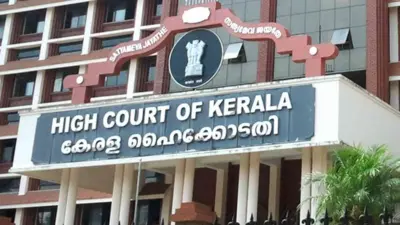 കെഎം ബഷീറിന്റെ മരണം: ഭാര്യയുടെ ഹര്ജിയില് സര്ക്കാരിന് ഹൈക്കോടതിയുടെ നോട്ടീസ്