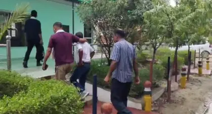 कानपुर देहात में एंटी करप्शन टीम का बड़ा धमाका: 20 हजार की घूस लेते बिजली विभाग का JE रंगे हाथ गिरफ्तार, सबस्टेशन में मचा हड़कंप