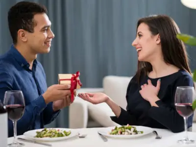 9 First Date Moments That Instantly Change Everything
