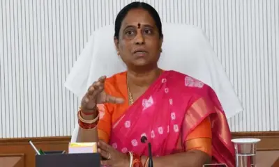 కడియం శ్రీహరిపై మీనాక్షి నటరాజన్కు ఫిర్యాదు చేసిన కొండా సురేఖ