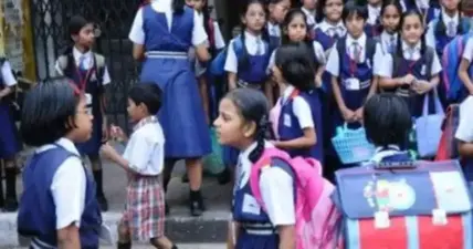 மகிழ்ச்சியில் பெற்றோர்கள்.... அனைத்து பள்ளிகளின் பள்ளிக்கட்டணம் குறித்து தமிழக அரசு வெளியிட்டுள்ள முக்கிய அறிவிப்பு...!!!