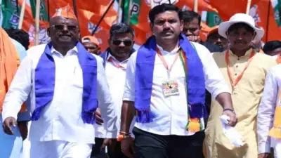 ಬಿಜೆಪಿ ಬಳ್ಳಾರಿ ಪಾದಯಾತ್ರೆ 2 ನೇ ದಿನ: ಸರ್ಕಾರ ರಾಜೀನಾಮೆ ಬಿಸಾಕಿ ಚುನಾವಣೆ ಎದುರಿಸಲಿ ಎಂದ ವಿಜಯೇಂದ್ರ