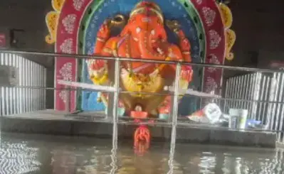 कृष्णा नदीच्या पुराचे पाणी वाईच्या महागणपती मंदिरात
