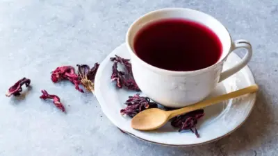 7 Powerful Reasons Hibiscus Tea Deserves A Place In Your Daily Wellness Routine