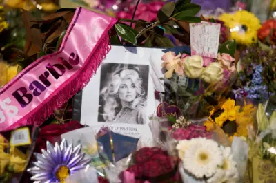 How the 'Backwoods Barbie' Dolly Parton Turned Self-aware Artifice Into Authentic Artistry