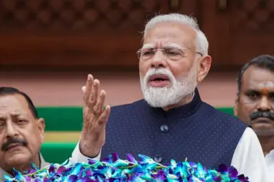 প্রয়োজন না থাকলে সোনা কেনা এড়িয়ে চলুন, ফের ভারতীয়দের সোনা কেনা থেকে বিরত থাকার আবেদন প্রধানমন্ত্রীর