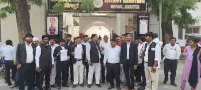 "लात-घूसों से मारूंगा, ज्यादा मत उड़ो, ठीक कर दूंगा", अधिवक्ताओं ने एसपी-डीएम को सौंपा ज्ञापन