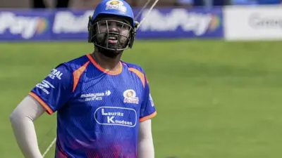 ബെംഗളൂരുവിലേക്ക് വരണമെന്ന് രോഹിതിനോടും, ഹാര്ദ്ദിക്കിനോടും ബിസിസിഐ; എത്തിയത് ഒരാള് മാത്രം