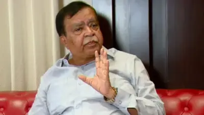 సిద్ధరామయ్యను పక్కనపెడితే మూల్యం చెల్లించుకోవాల్సిందే..కాంగ్రెస్కు మాజీ మంత్రి వార్నింగ్