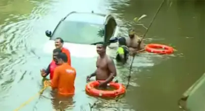 തൃശൂര് മണലിപ്പുഴയില് ഒഴുക്കില്പ്പെട്ട് കാണാതായ കാര് കരയ്ക്കെത്തിച്ചു