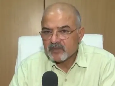 Delhi fire deaths rise in 2026, fire chief calls for mandatory smoke ...