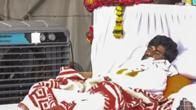 पानी पीकर टूटा मनोज जरांगे का मराठा आरक्षण आंदोलन, कल रात बिगड़ी थी तबीयत; बोले- फिर वादा तोड़ा होगा बड़ा आंदोलन