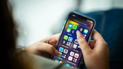પ્રાઈવસીના મામલે આઈફોનને ટક્કર આપી રહ્યા છે Android ફોન, આ 4 ફીચર્સ માત્ર એન્ડ્રોઇડ યુઝર્સ પાસે જ છે