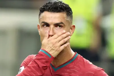 'আমার আগে পর্তুগাল কিছুই জেতেনি', কান্নায় ভেঙে পড়েও স্বভাবসিদ্ধ ভঙ্গিতেই বিদায় রোনাল্ডোর