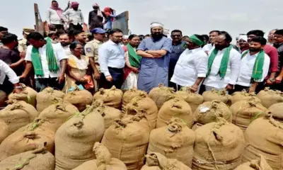 రైతులకు మంత్రి ఉత్తమ్ గుడ్న్యూస్..తడిచిన ధాన్యానికీ మద్దతు ధర ప్రకటన