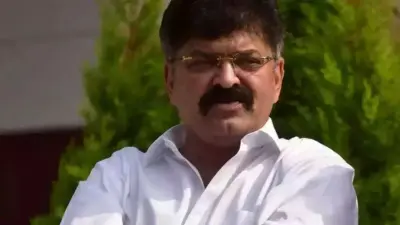 सोनिया गांधींची काय चूक? त्यांनी काँग्रेसची परंपराच जपली!