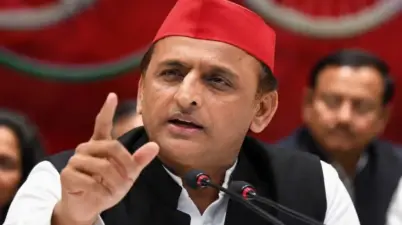 'देश का सबसे बड़ा संकट है बीजेपी', रक्षाबंधन पर सैफई पहुंचे अखिलेश यादव का तीखा हमला